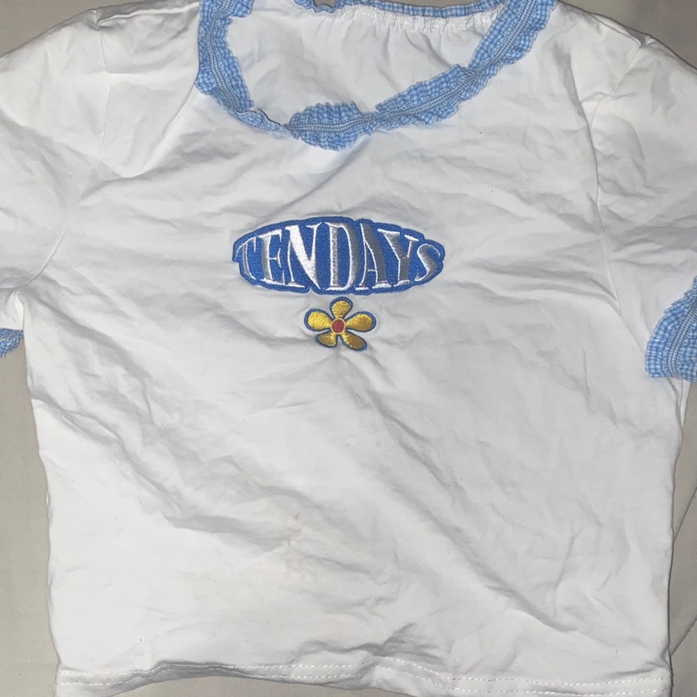 short sleeve cropped t shirt